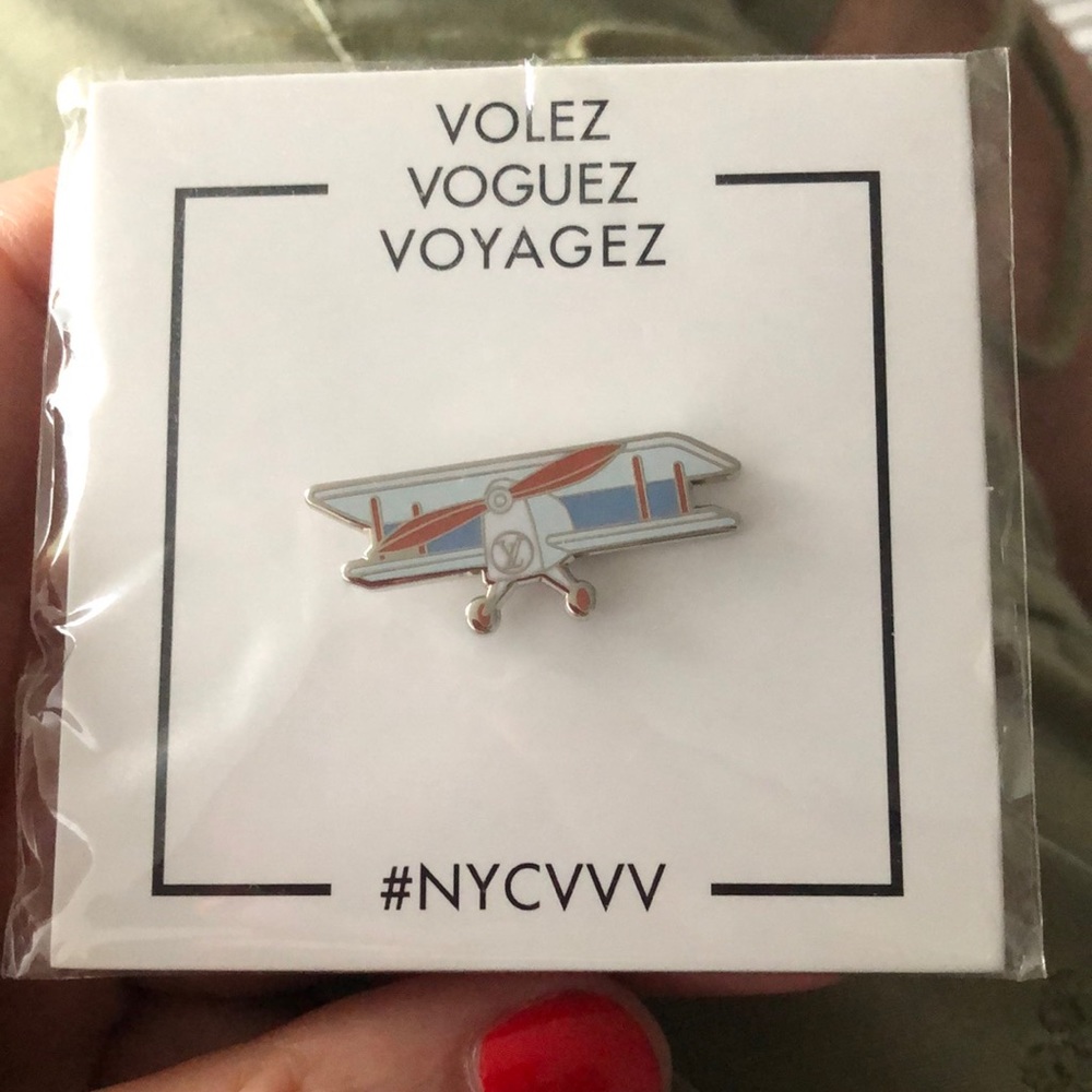 Louis Vuitton travel pin